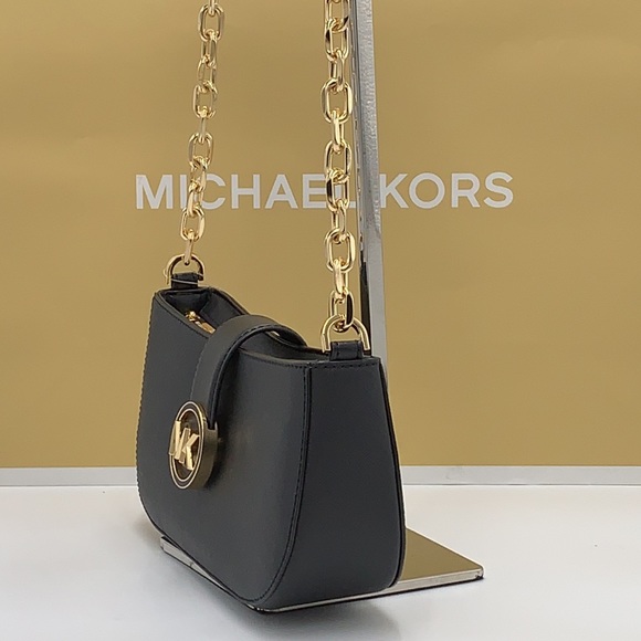 MICHAEL KORS
Carmen Small Shoulder
Pochette Bag
Black
NWT - Picture 5 of 16